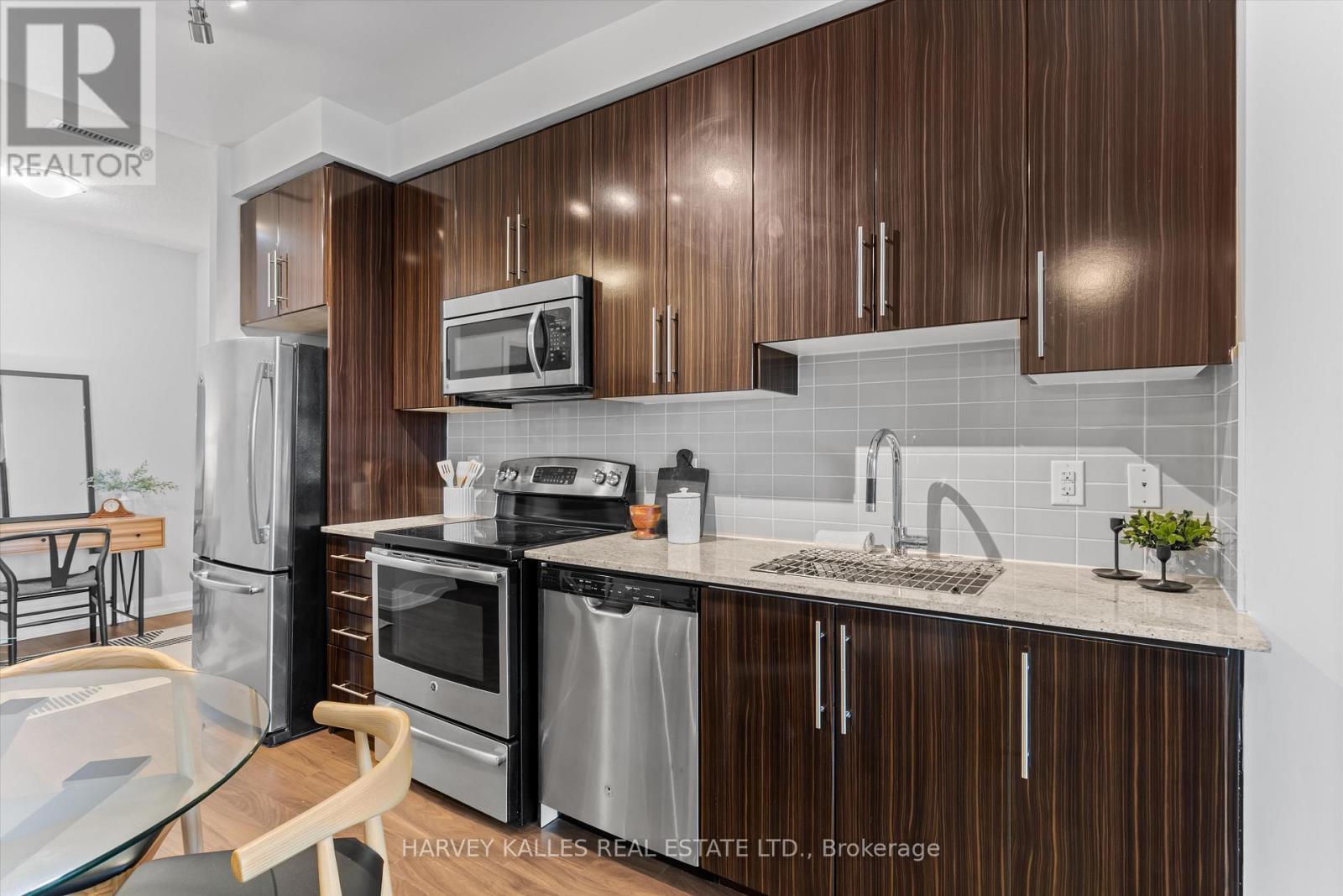 709 - 7171 Yonge Street, Markham, Ontario  L3T 0C5 - Photo 10 - N13137166