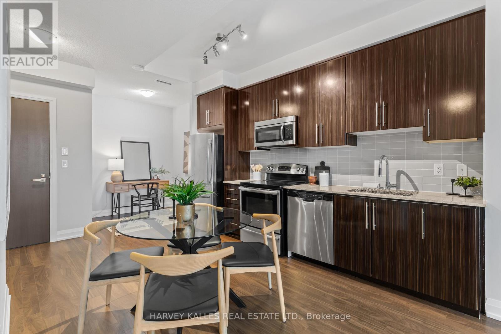 709 - 7171 Yonge Street, Markham, Ontario  L3T 0C5 - Photo 8 - N13137166