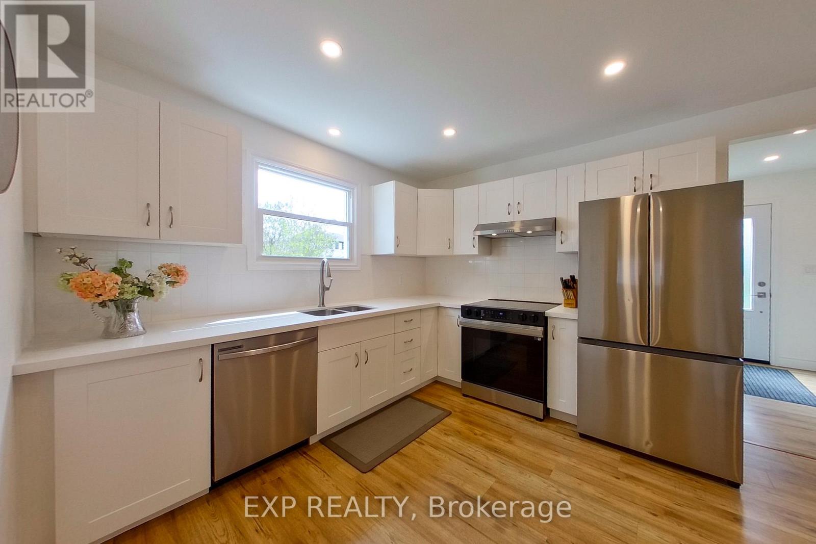 169 Peel Street, Collingwood, Ontario  L9Y 3V7 - Photo 5 - S13137070