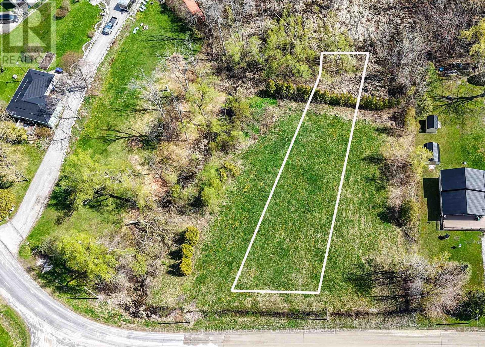 4132 FOUNTAIN DRIVE, Ramara (Atherley)