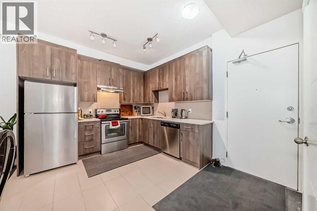 203, 2308 Centre Street NE, Calgary, Alberta  T2E 2T7 - Photo 3 - A2307465