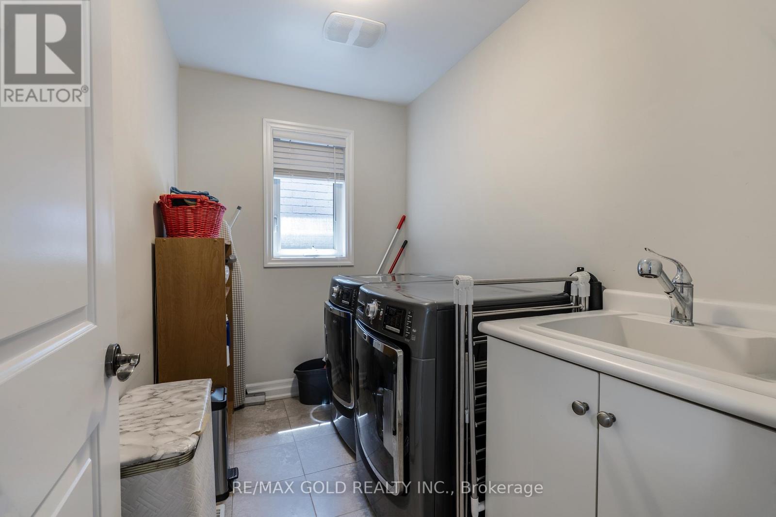 54 Robert Berry Crescent, King, Ontario  L7B 1L4 - Photo 31 - N13136240