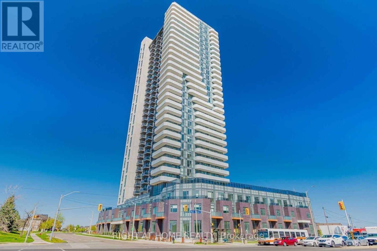 918 - 8 NAHANI WAY, Mississauga, Ontario
