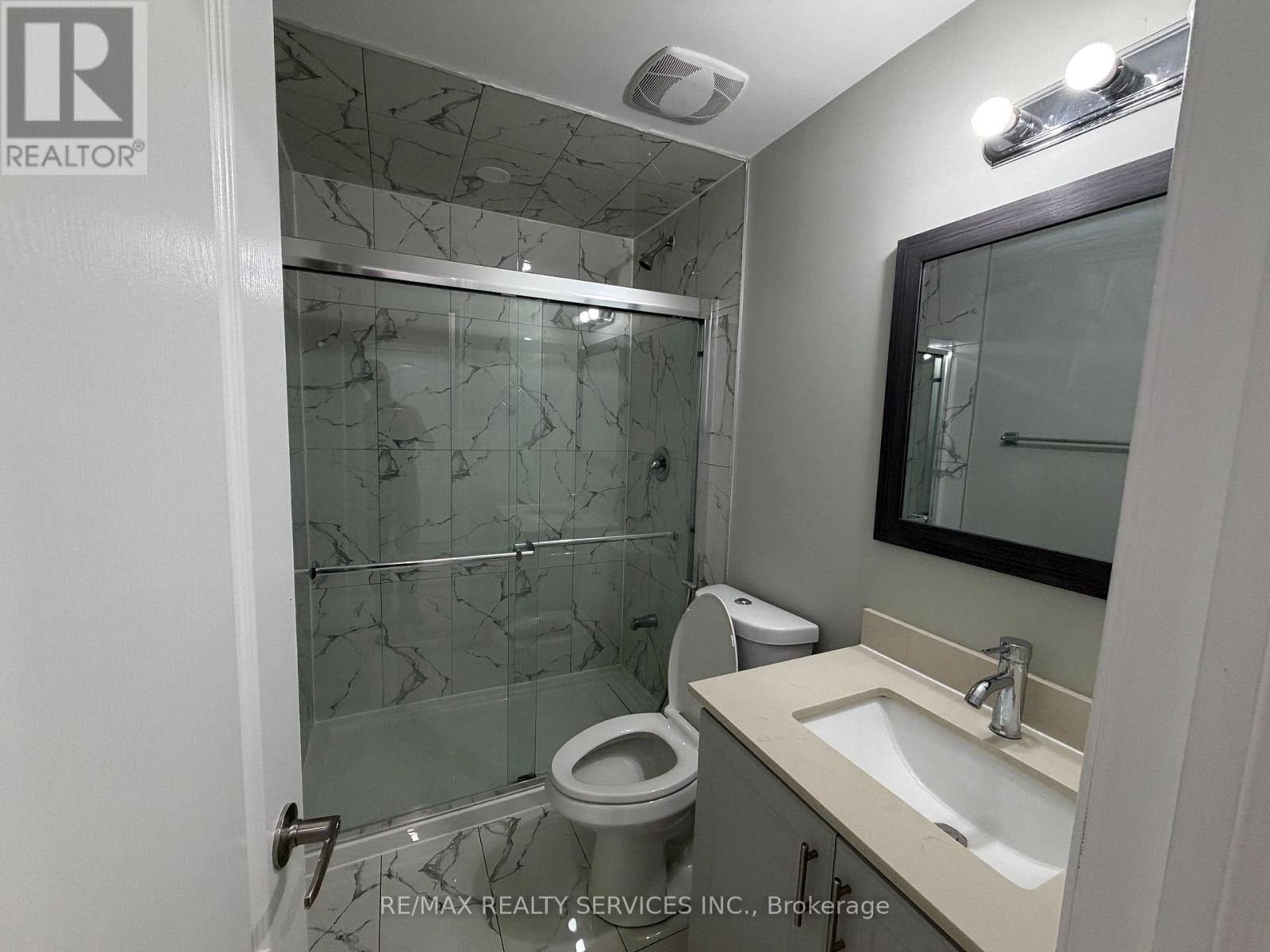 Lower - 4 Lyle Way, Brampton, Ontario  L6X 5P8 - Photo 6 - W13132468
