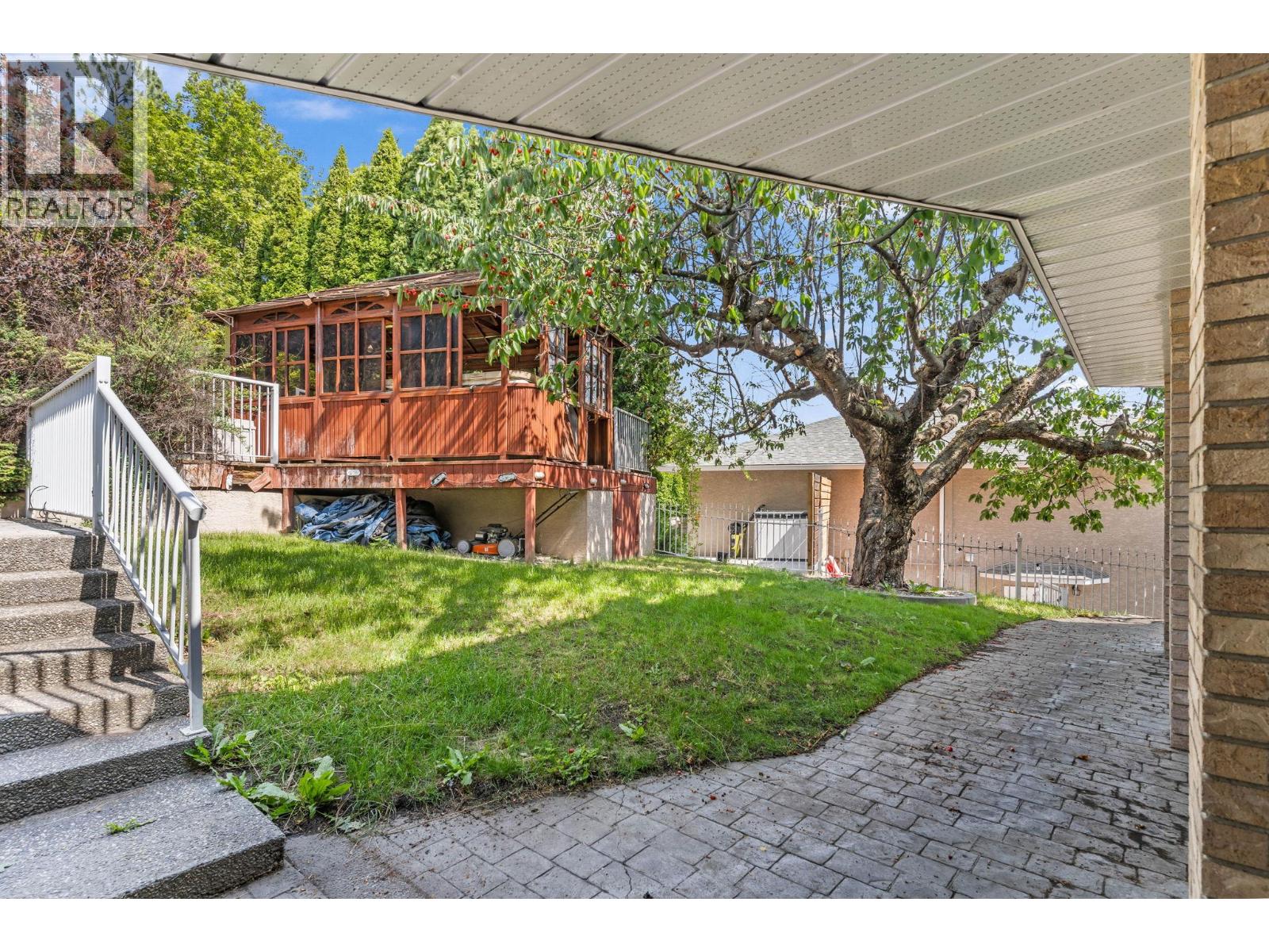 607 Clifton Road S, Kelowna, British Columbia  V1V 1A7 - Photo 43 - 10387325