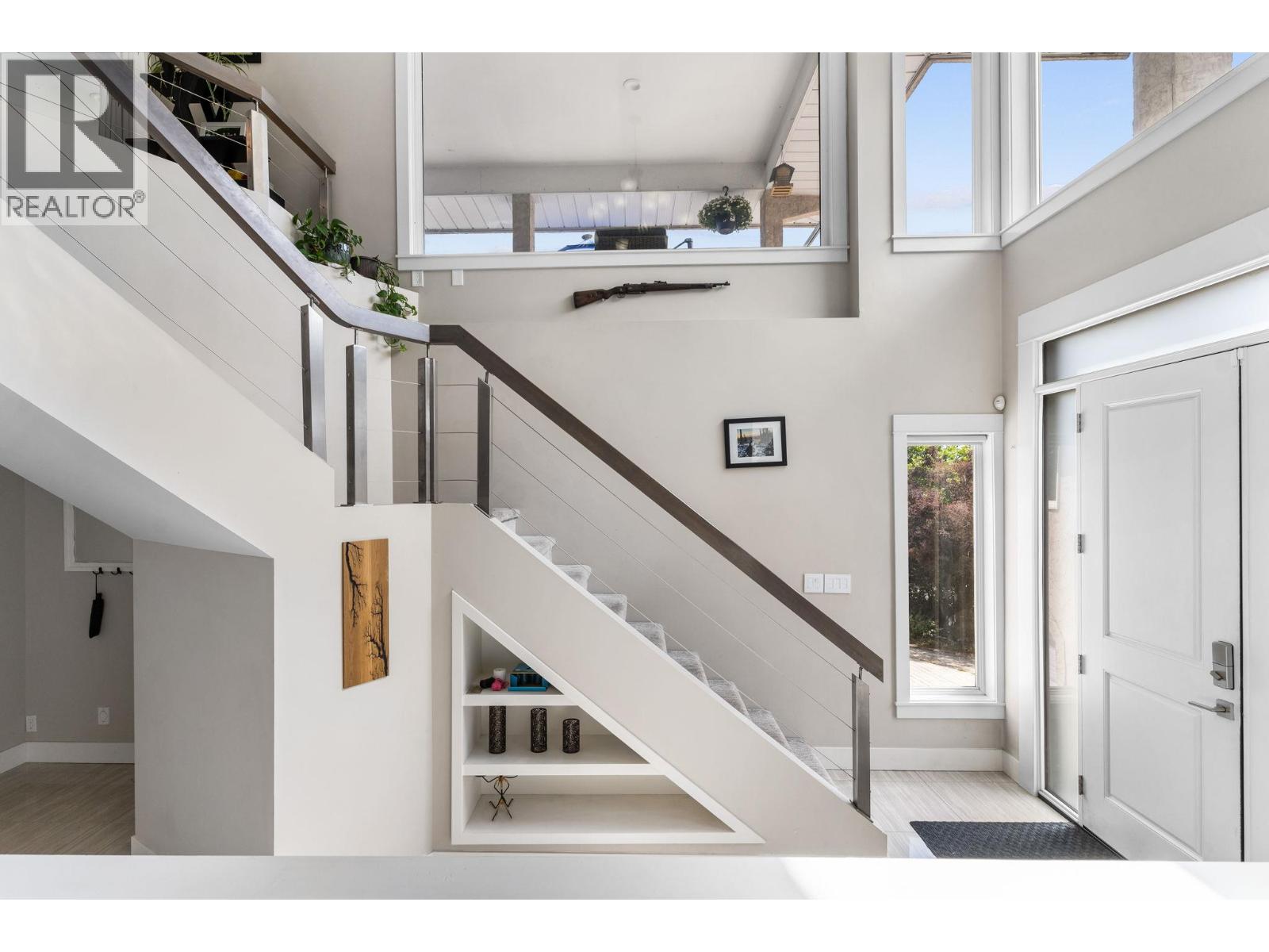 607 Clifton Road S, Kelowna, British Columbia  V1V 1A7 - Photo 5 - 10387325