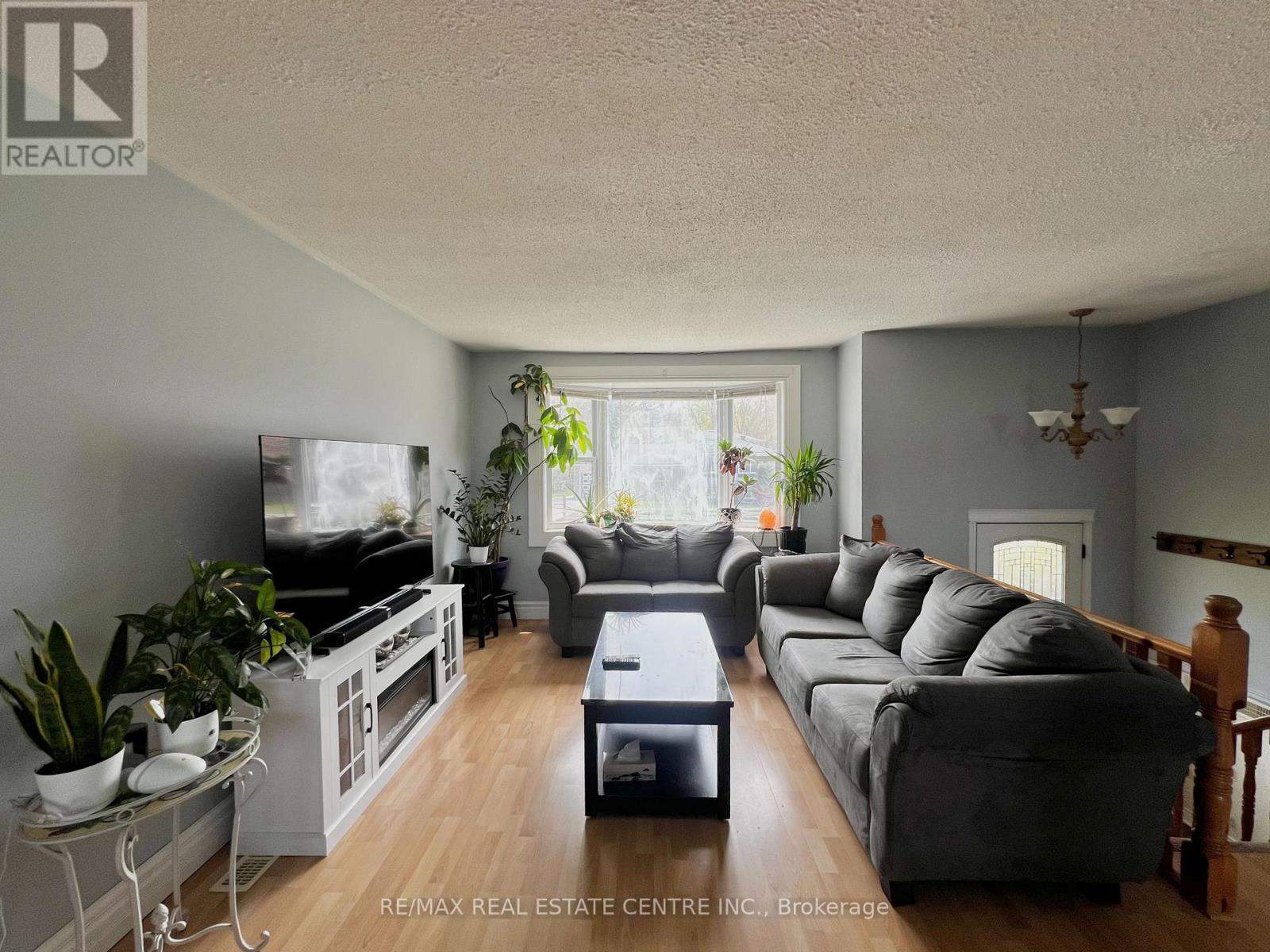 514 Monica Court, Shelburne, Ontario  L9V 3A3 - Photo 5 - X13137122