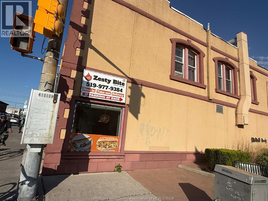 903 WYANDOTTE STREET East, Windsor, Ontario