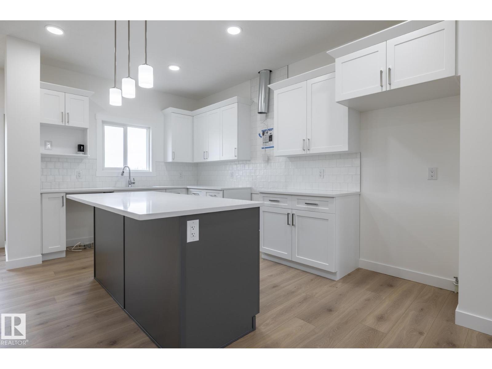 235 157 Av NE, Edmonton, Alberta  T5Y 6K8 - Photo 8 - E4468049