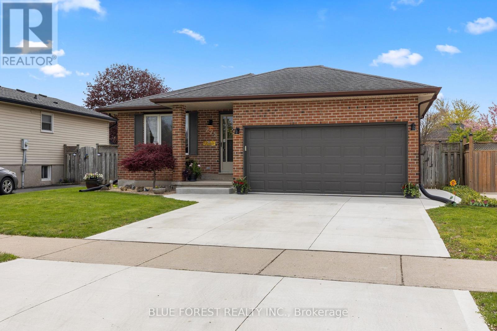 275 Portsmouth Crescent E, London East, Ontario  N5V 4E1 - Photo 2 - X13137192