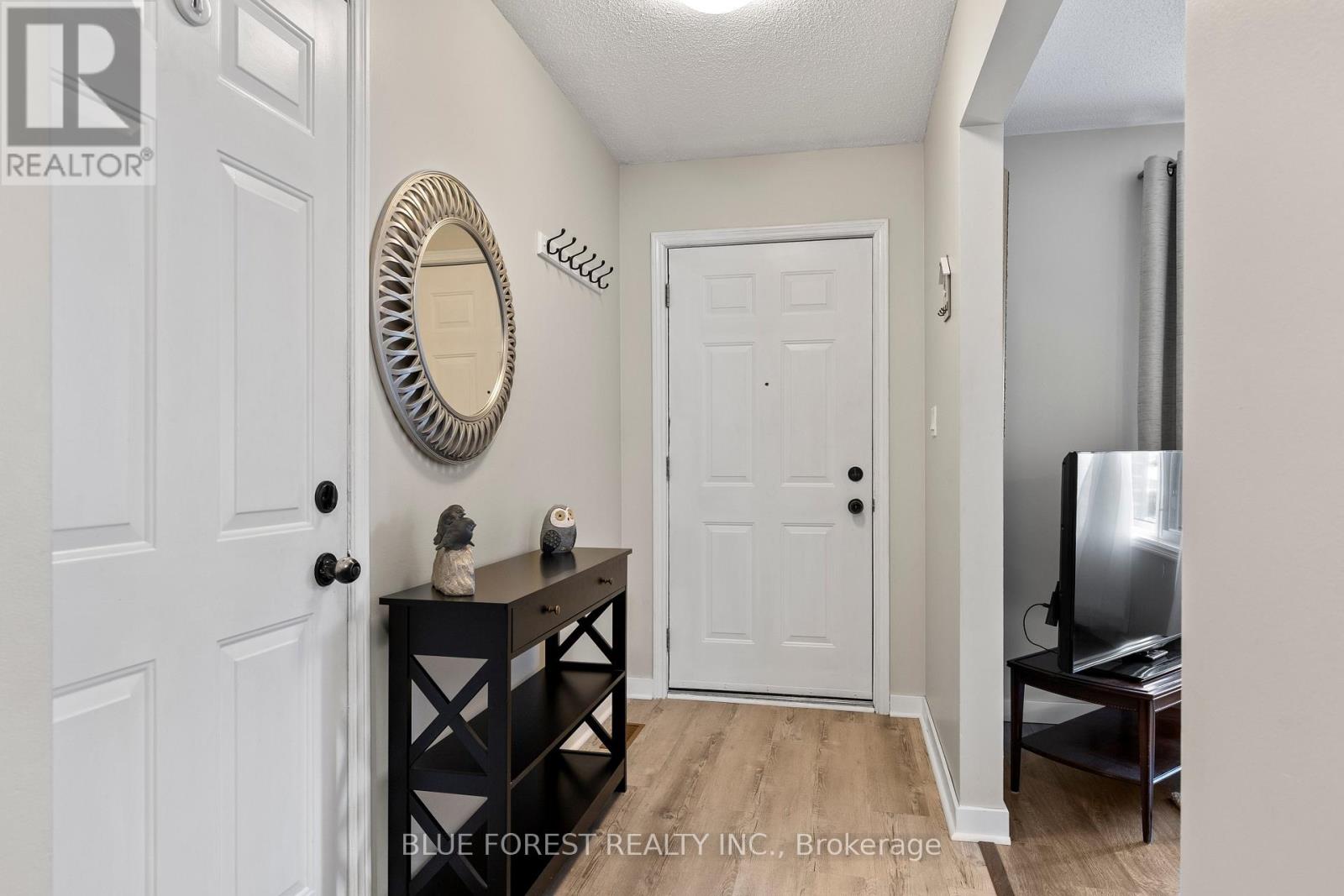 275 Portsmouth Crescent E, London East, Ontario  N5V 4E1 - Photo 4 - X13137192