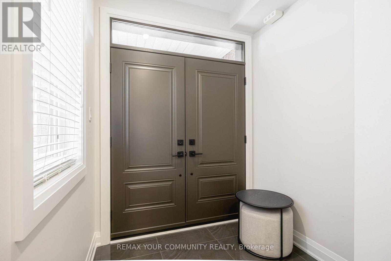 65 Bristlewood Crescent, Vaughan, Ontario  L4J 9K9 - Photo 4 - N13137080
