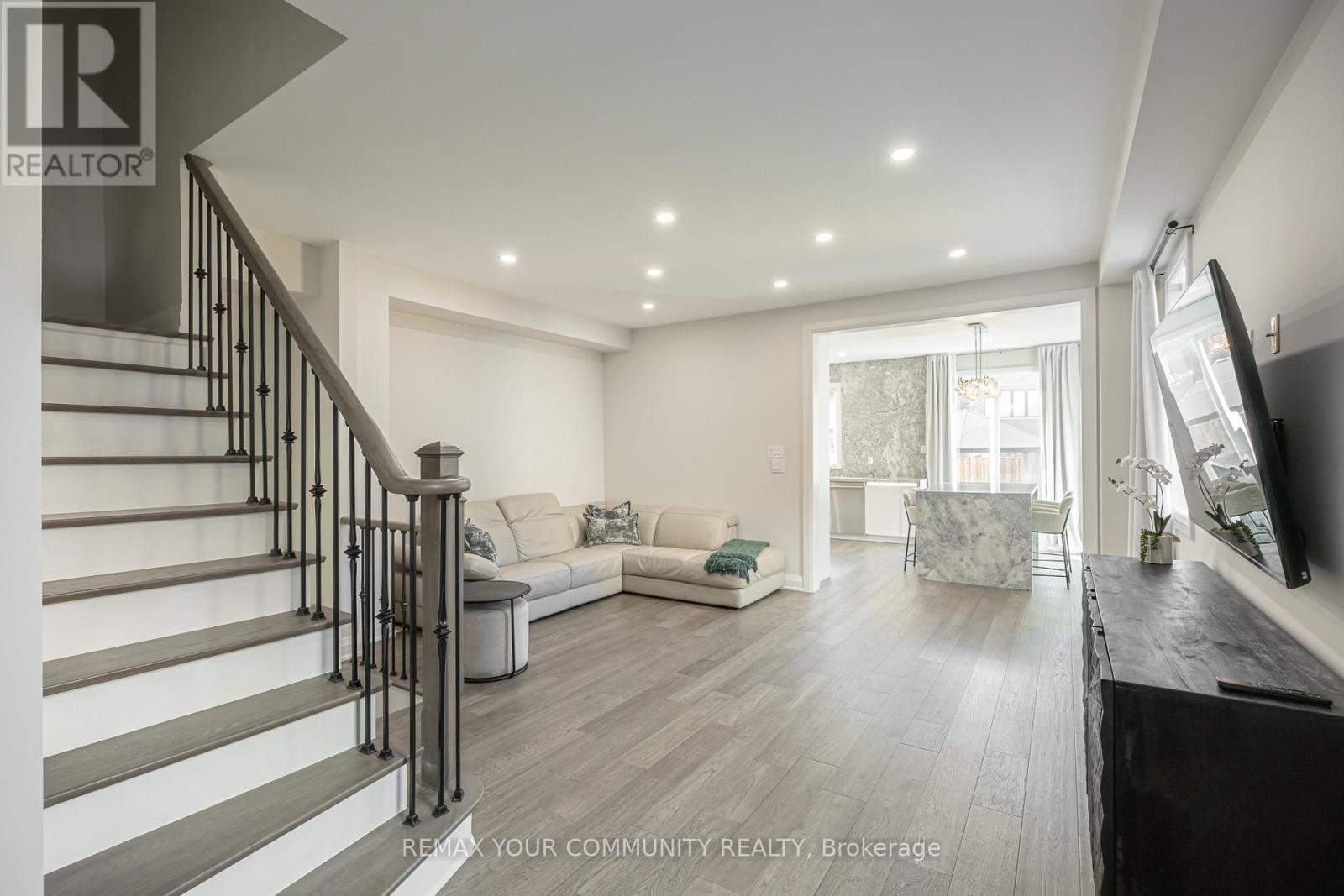 65 Bristlewood Crescent, Vaughan, Ontario  L4J 9K9 - Photo 7 - N13137080