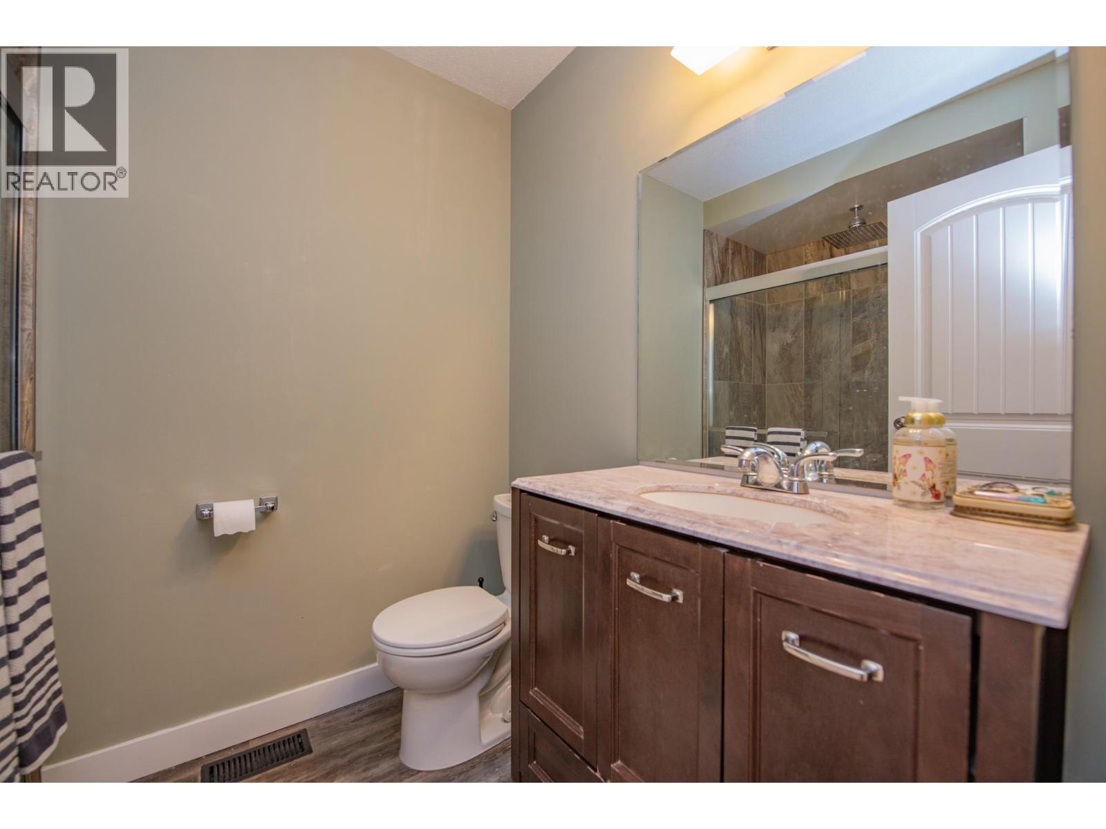 2250 Leblanc Street, Lumby, British Columbia  V0E 2G0 - Photo 29 - 10387746