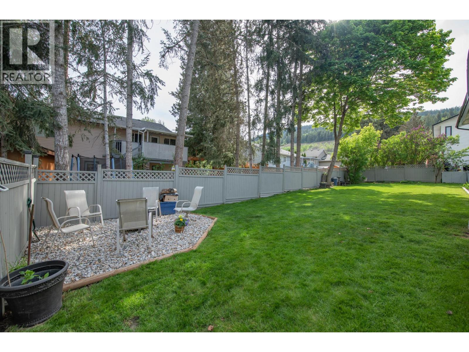 2250 Leblanc Street, Lumby, British Columbia  V0E 2G0 - Photo 47 - 10387746