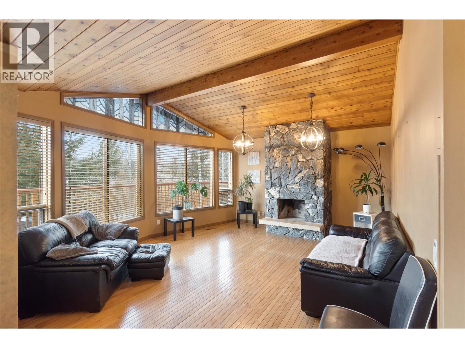 222 Thrissel Place, Logan Lake, British Columbia  V0K 1W0 - Photo 13 - 10387436
