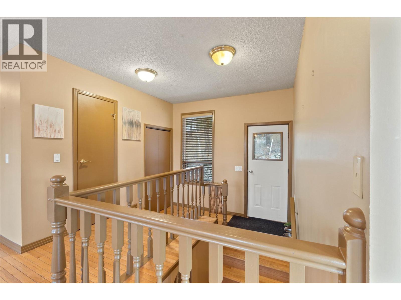 222 Thrissel Place, Logan Lake, British Columbia  V0K 1W0 - Photo 14 - 10387436