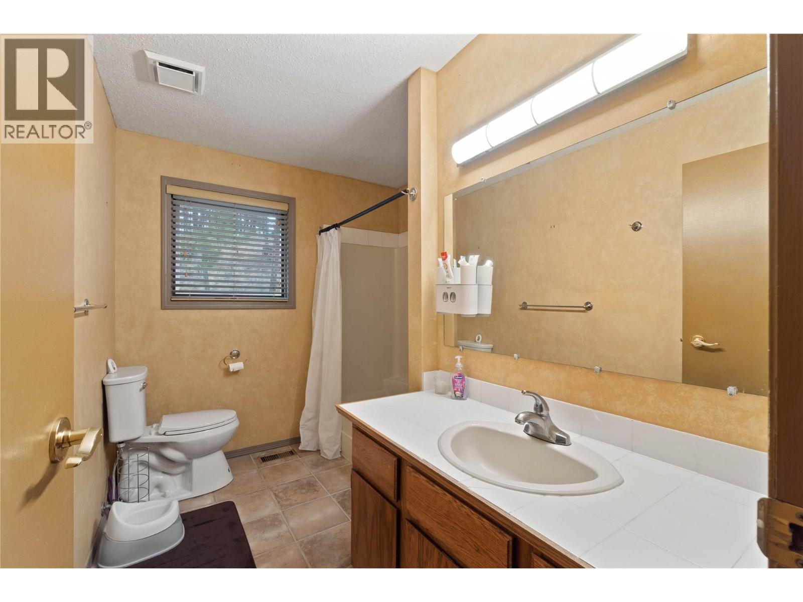 222 Thrissel Place, Logan Lake, British Columbia  V0K 1W0 - Photo 21 - 10387436