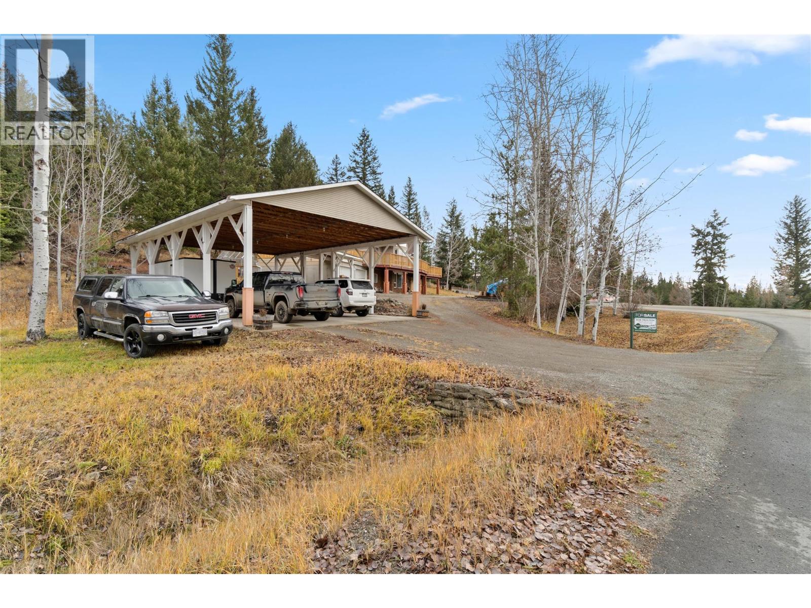 222 Thrissel Place, Logan Lake, British Columbia  V0K 1W0 - Photo 4 - 10387436