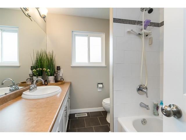 18120 58a Avenue, Surrey, British Columbia V3S 1N6 - Photo 13 - R3124229