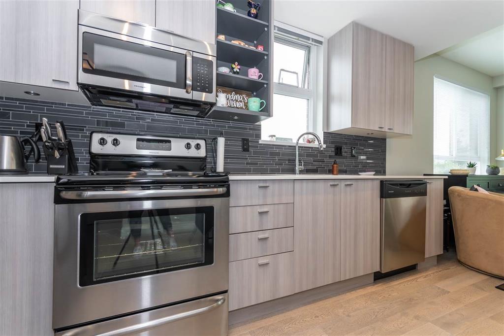 113 3080 Gladwin Road, Abbotsford, British Columbia  V2T 0G3 - Photo 2 - R3124118