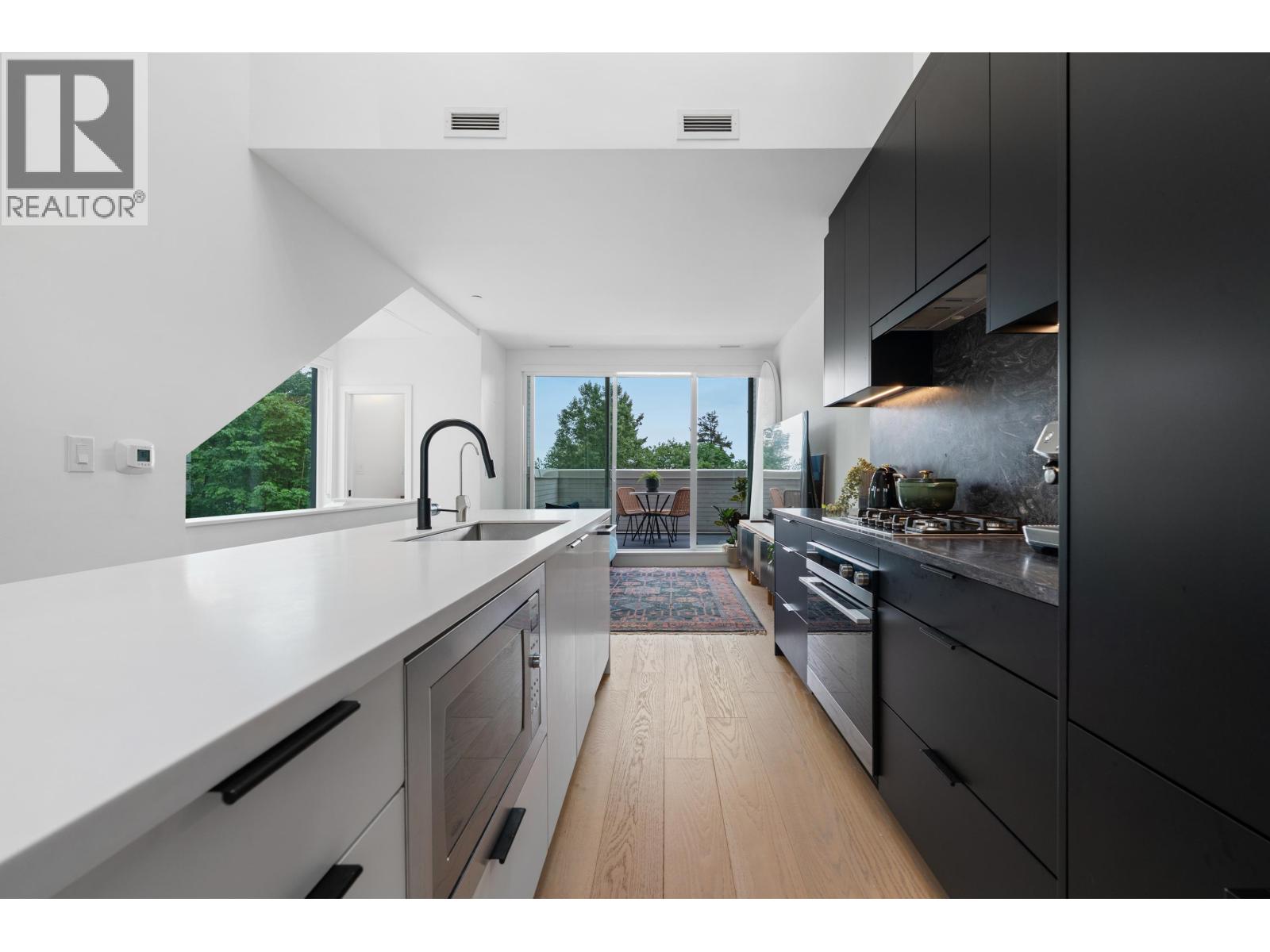 201 650 E 2nd Street, North Vancouver, British Columbia  V7M 1E3 - Photo 11 - R3124377