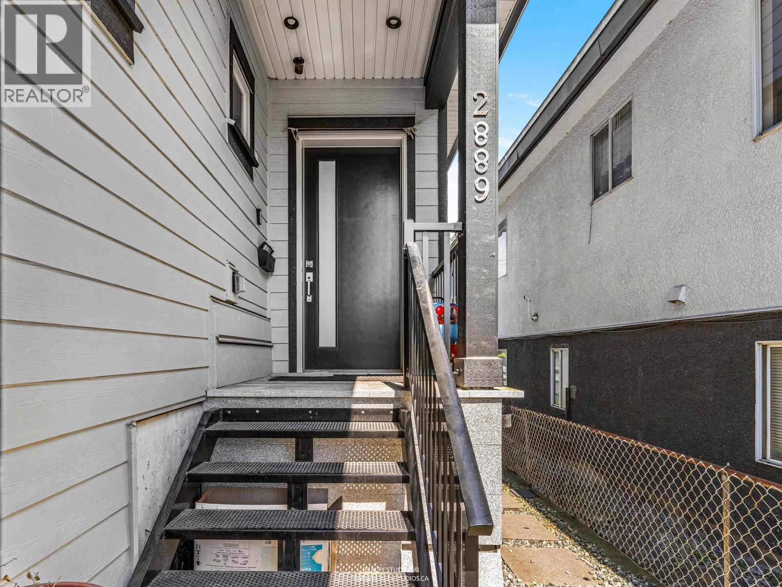 2889 Mcgill Street, Vancouver, British Columbia  V5K 1H7 - Photo 3 - R3124392
