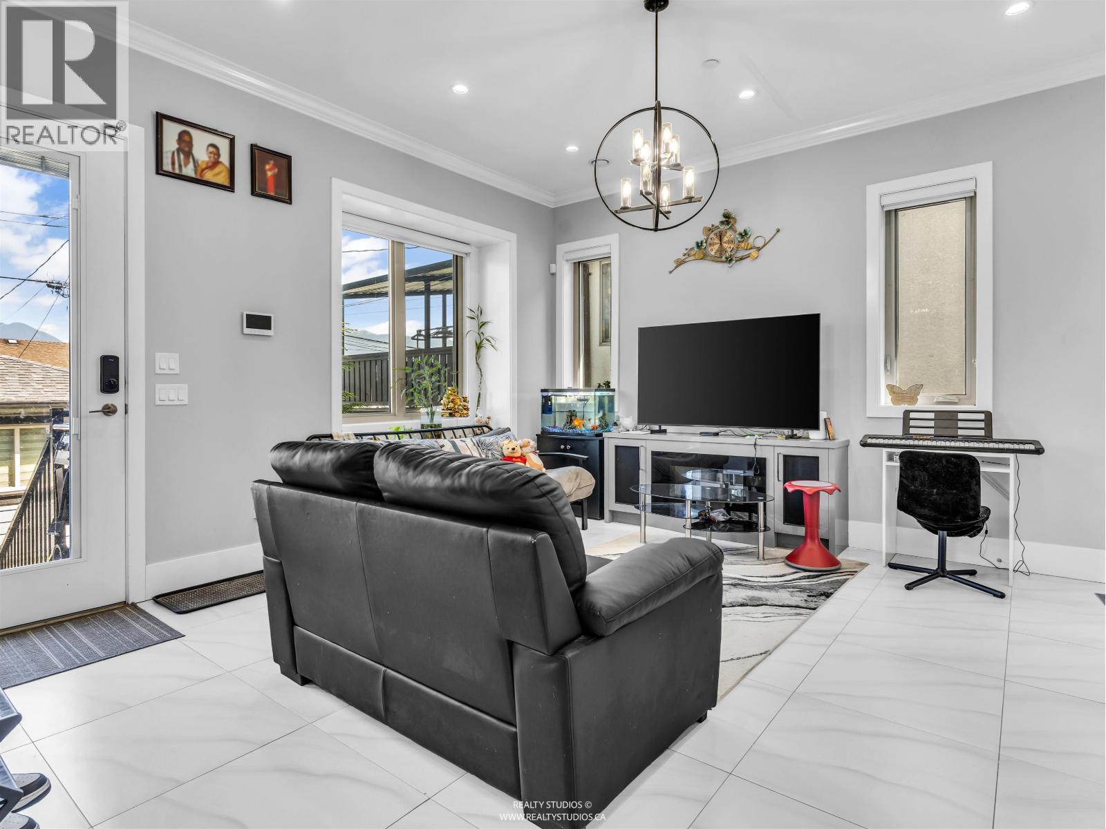 2889 Mcgill Street, Vancouver, British Columbia  V5K 1H7 - Photo 6 - R3124392
