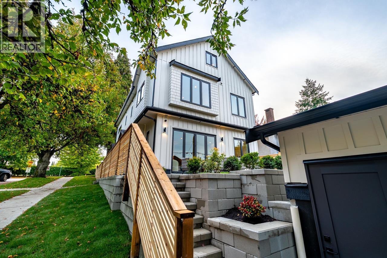 4675 St. George Street, Vancouver, British Columbia  V5V 4A8 - Photo 2 - R3124401