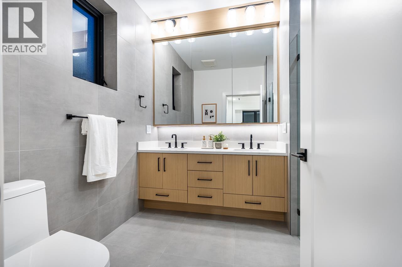 4675 St. George Street, Vancouver, British Columbia  V5V 4A8 - Photo 15 - R3124401