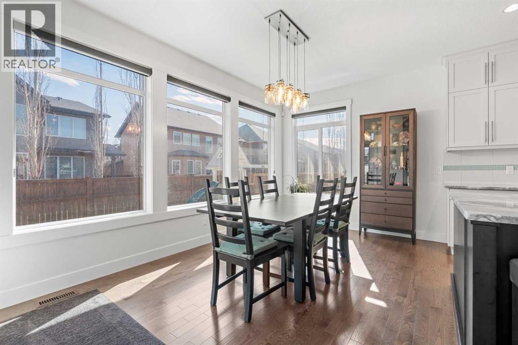 25 Westland Crescent SW, Calgary, Alberta  T3H 0W1 - Photo 9 - A2307642