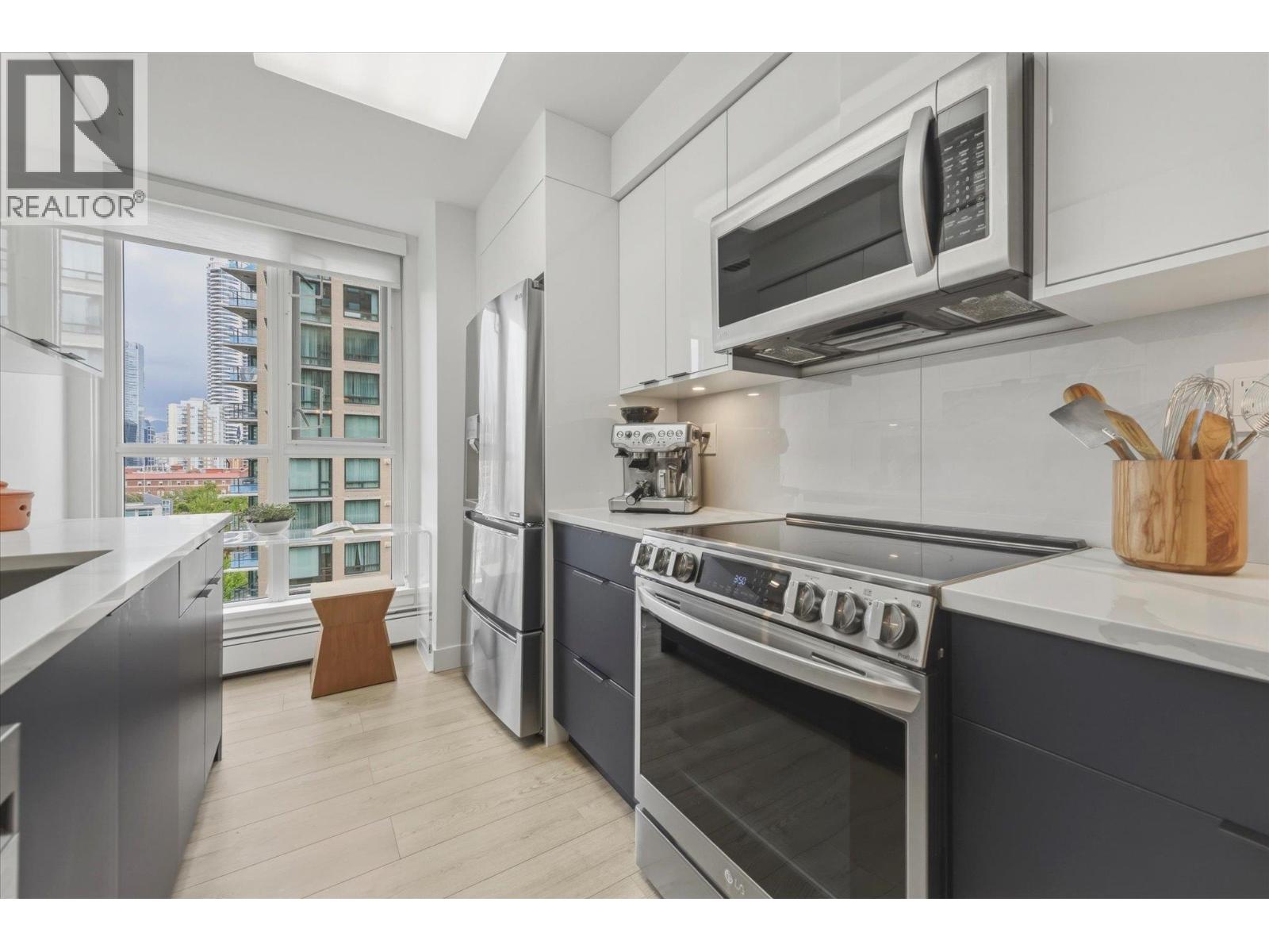 1203 1010 Burnaby Street, Vancouver, British Columbia  V6E 4L8 - Photo 11 - R3124408
