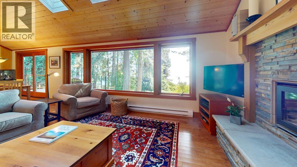 8115 Redrooffs Road, Halfmoon Bay, British Columbia  V7Z 1C7 - Photo 16 - R3124391