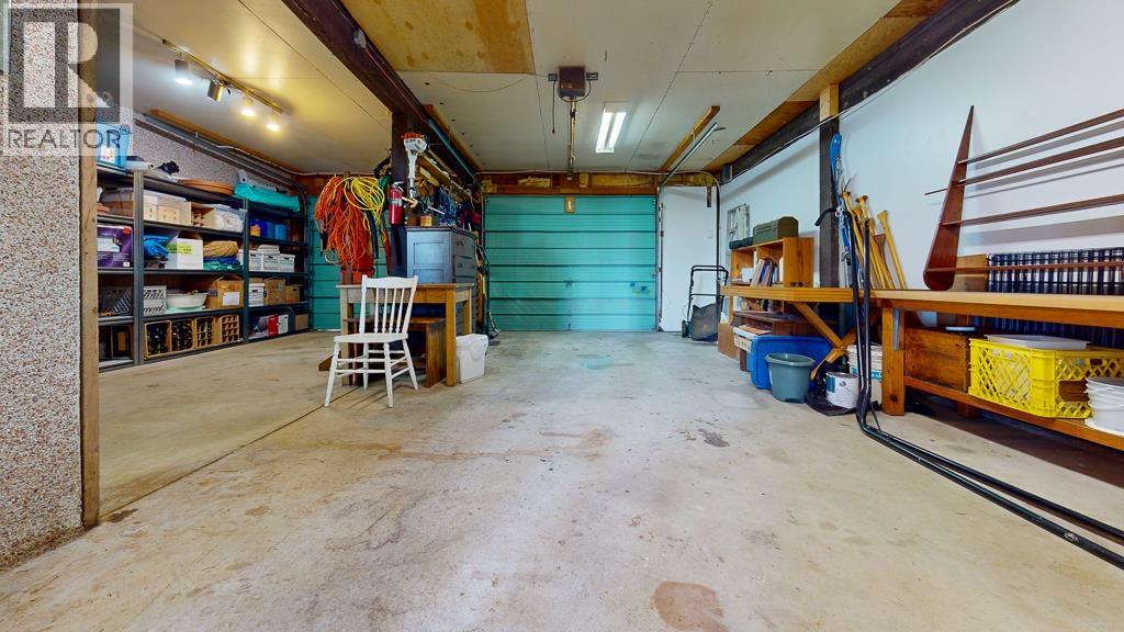 8115 Redrooffs Road, Halfmoon Bay, British Columbia  V7Z 1C7 - Photo 31 - R3124391