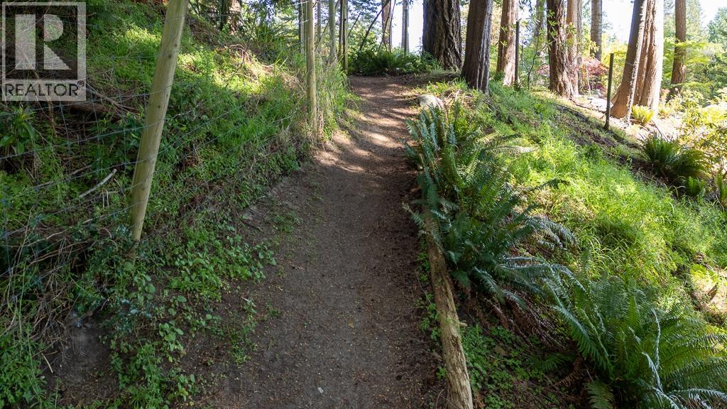 8115 Redrooffs Road, Halfmoon Bay, British Columbia  V7Z 1C7 - Photo 33 - R3124391