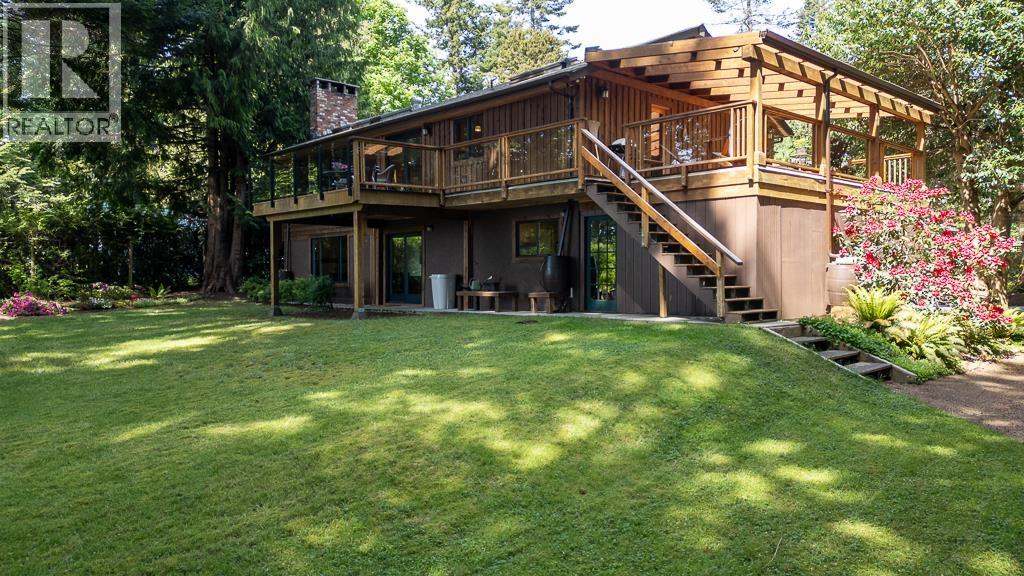 8115 Redrooffs Road, Halfmoon Bay, British Columbia  V7Z 1C7 - Photo 7 - R3124391