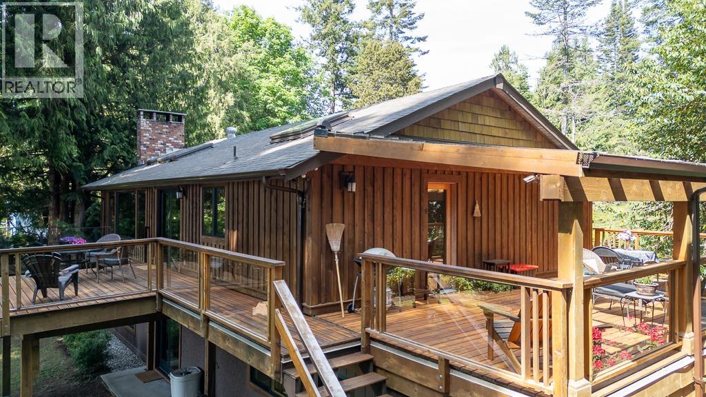 8115 Redrooffs Road, Halfmoon Bay, British Columbia  V7Z 1C7 - Photo 8 - R3124391