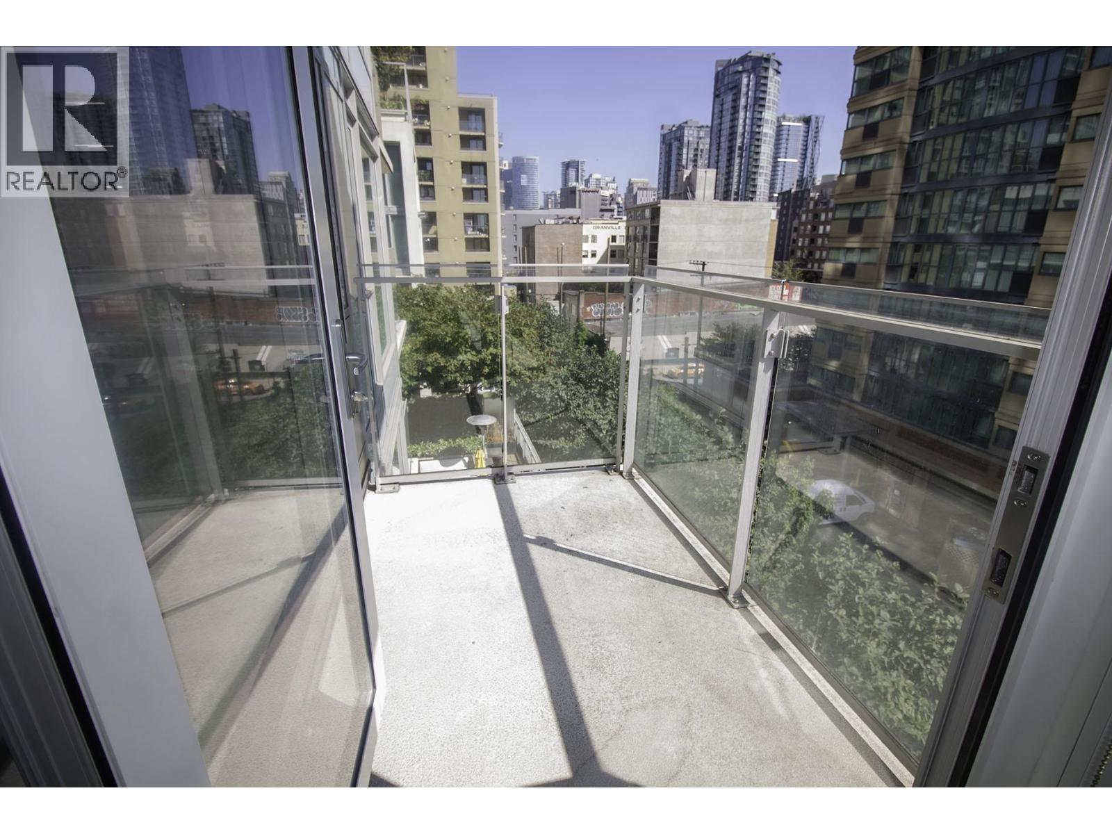 609 1351 Contenetal Street, Vancouver, British Columbia  V6Z 0C6 - Photo 15 - R3124373