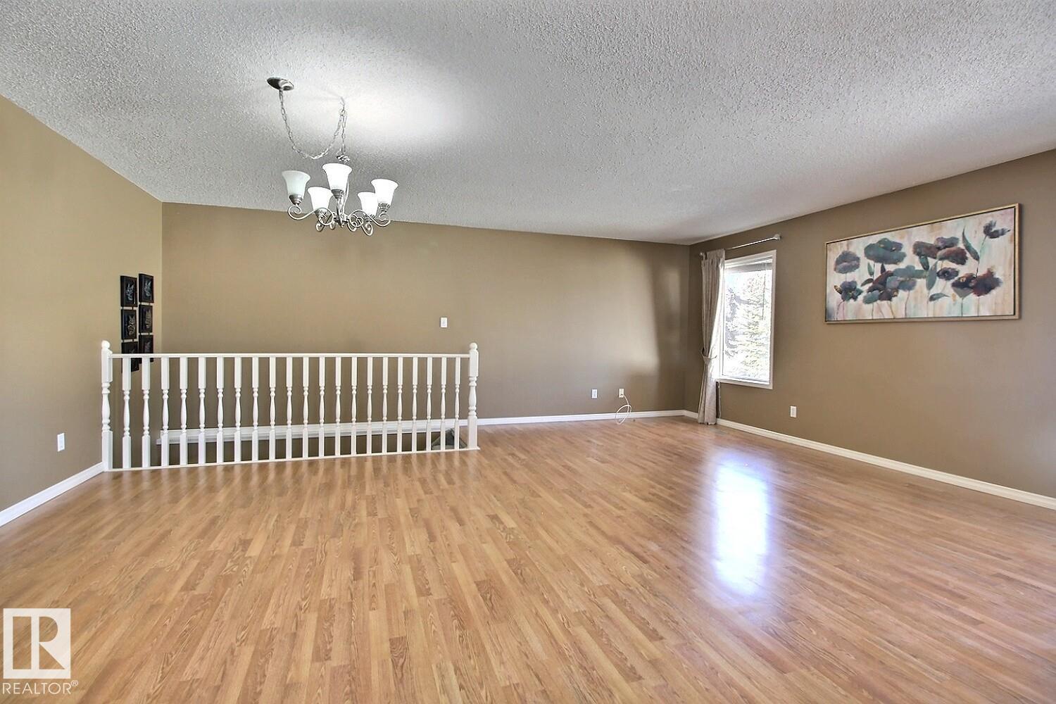 8146 27 Av Nw, Edmonton, Alberta  T6K 4C9 - Photo 9 - E4483923