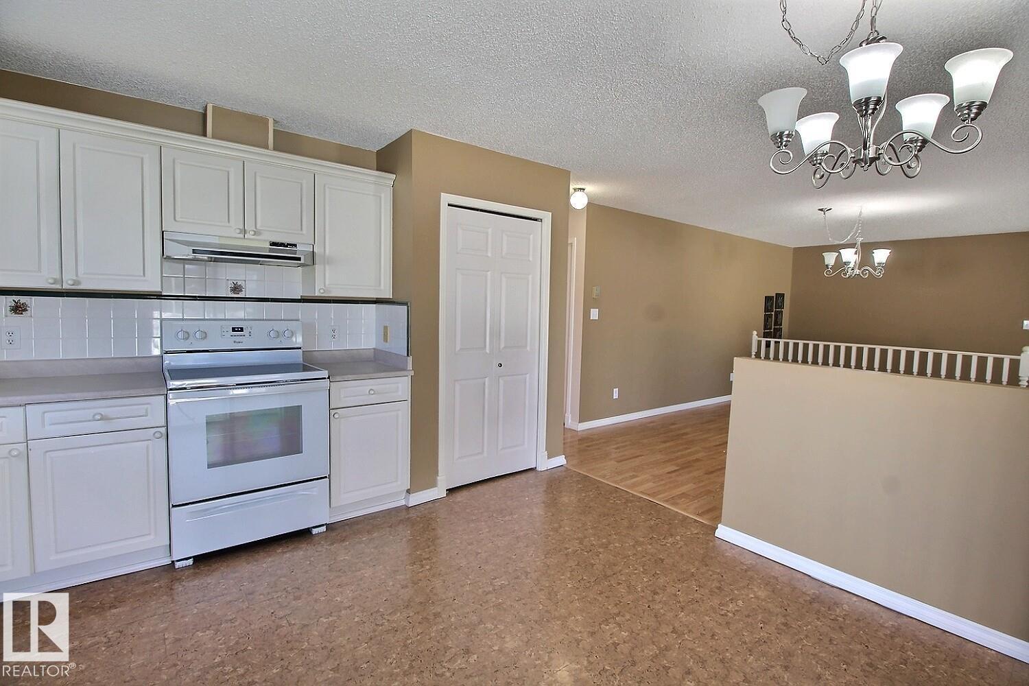 8146 27 Av Nw, Edmonton, Alberta  T6K 4C9 - Photo 13 - E4483923