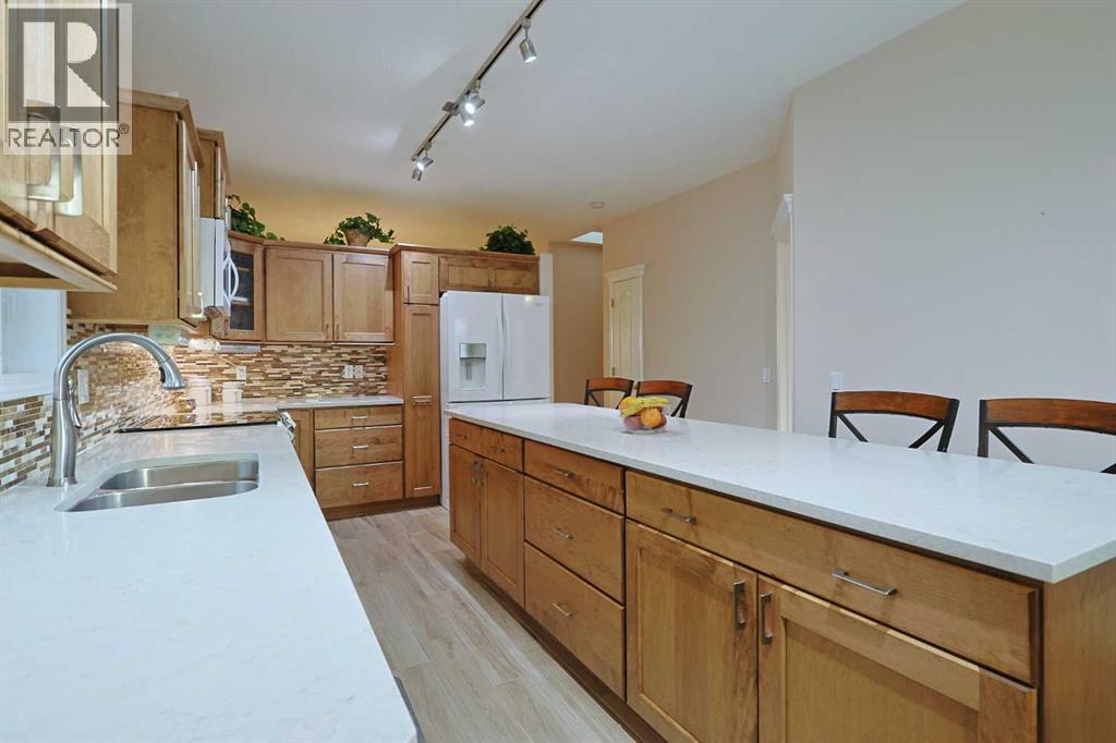 13 Scimitar Heath NW, Calgary, Alberta  T3L 2E1 - Photo 15 - A2300215