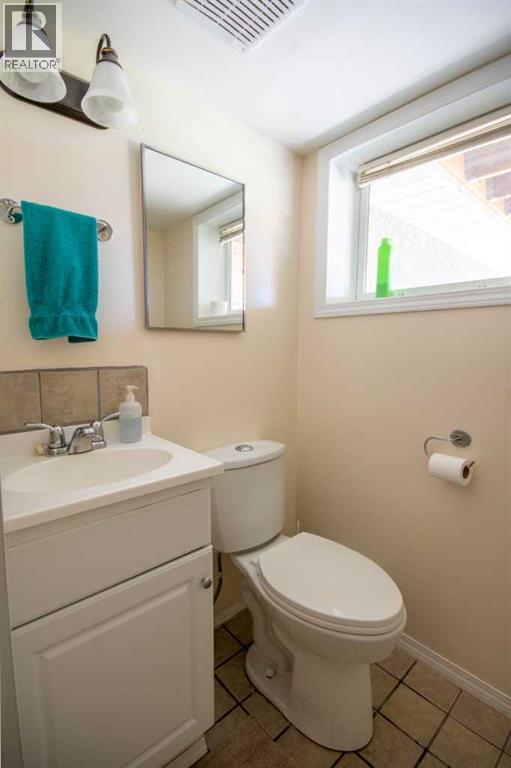 209 2 Street NE, Sundre, Alberta  T0M 1X0 - Photo 35 - A2305673