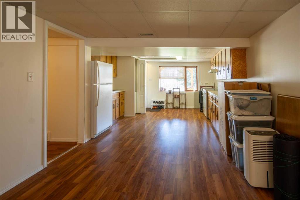 209 2 Street NE, Sundre, Alberta  T0M 1X0 - Photo 30 - A2305673