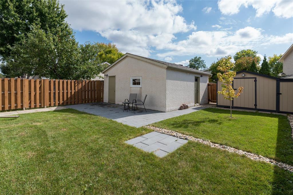 305 John Forsyth Road, Winnipeg, Manitoba  R2N 2N8 - Photo 34 - 202610714