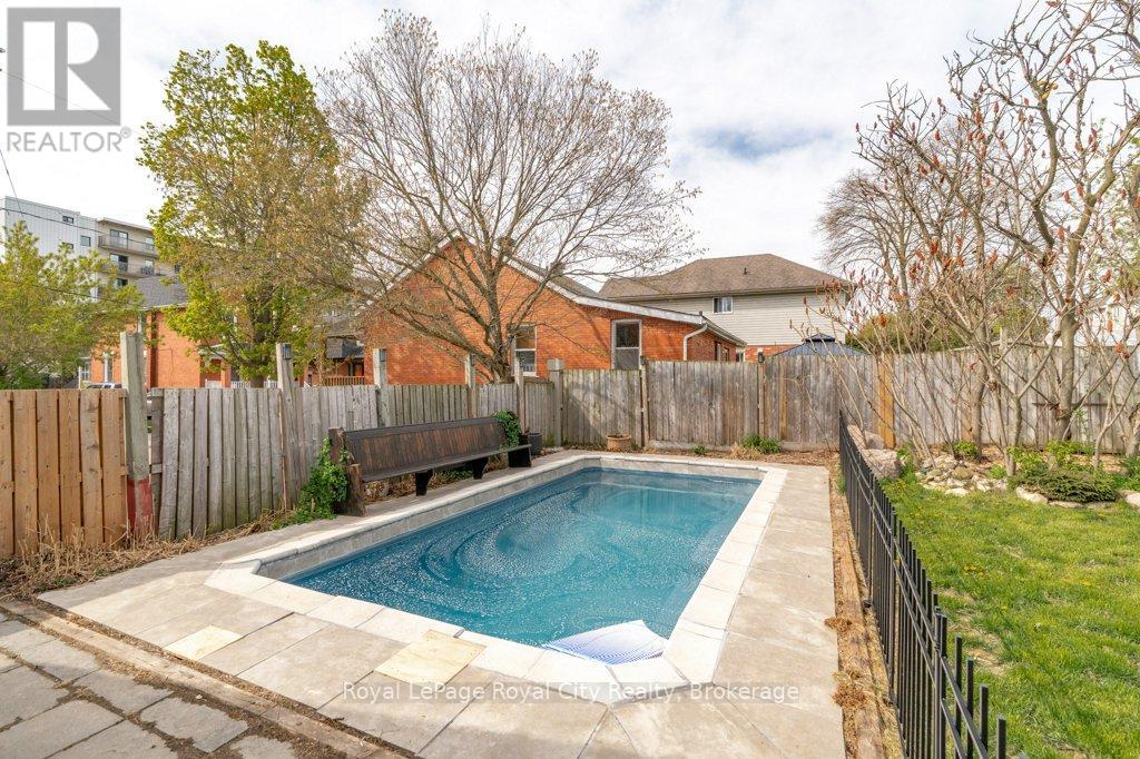 554 Woolwich Street, Guelph, Ontario  N1H 3Y2 - Photo 39 - X13133734