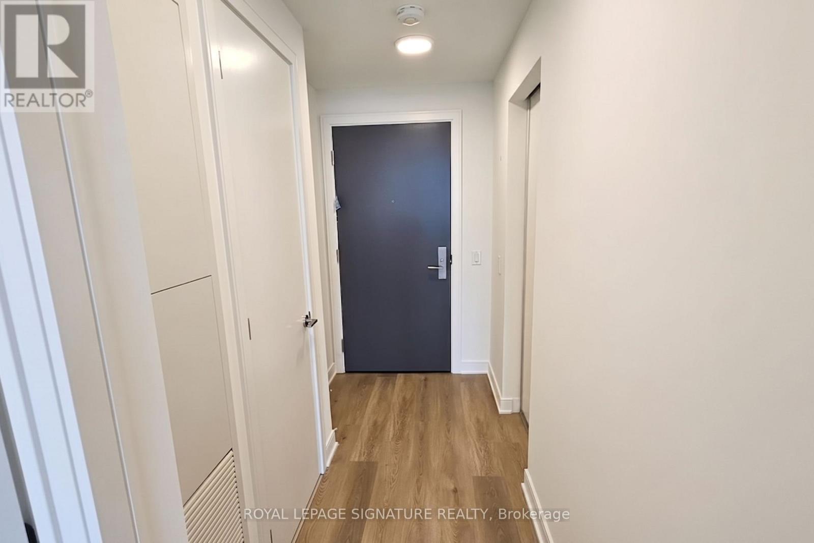 1319 - 86 Dundas Street E, Mississauga, Ontario  L5A 0B1 - Photo 3 - W13137224