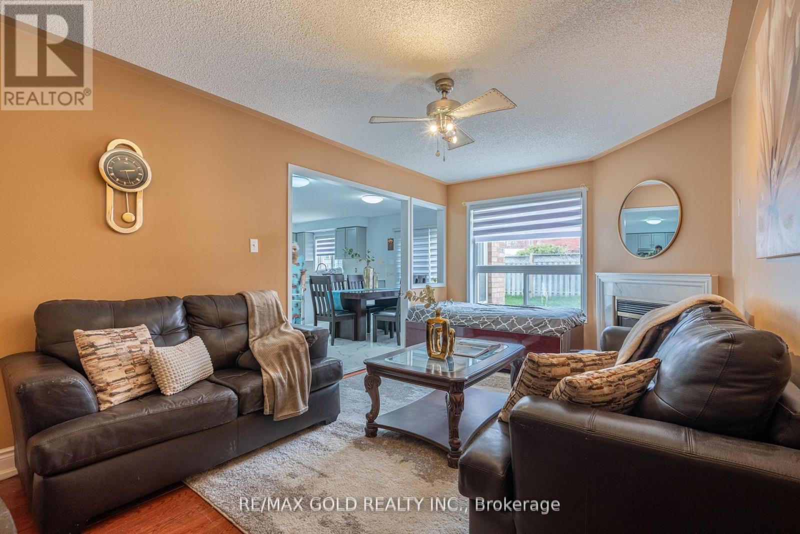 104 Sunny Meadow Boulevard, Brampton, Ontario  L6R 2C5 - Photo 14 - W13137236