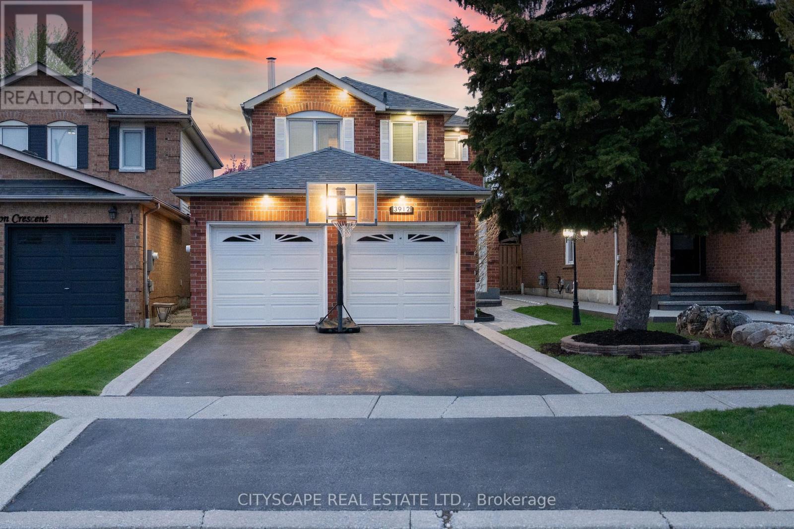 3912 RUSHTON CRESCENT, Mississauga, Ontario