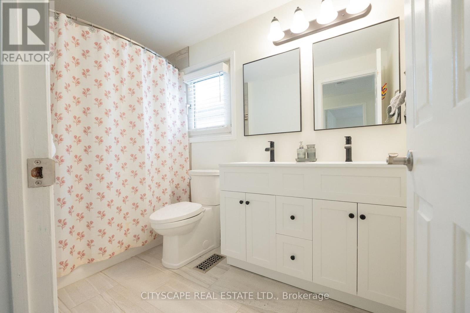 3912 Rushton Crescent, Mississauga, Ontario  L5L 4H4 - Photo 29 - W13137240