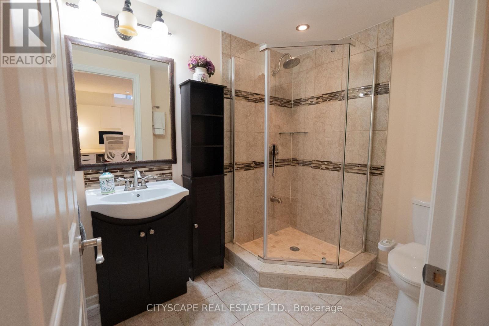 3912 Rushton Crescent, Mississauga, Ontario  L5L 4H4 - Photo 36 - W13137240